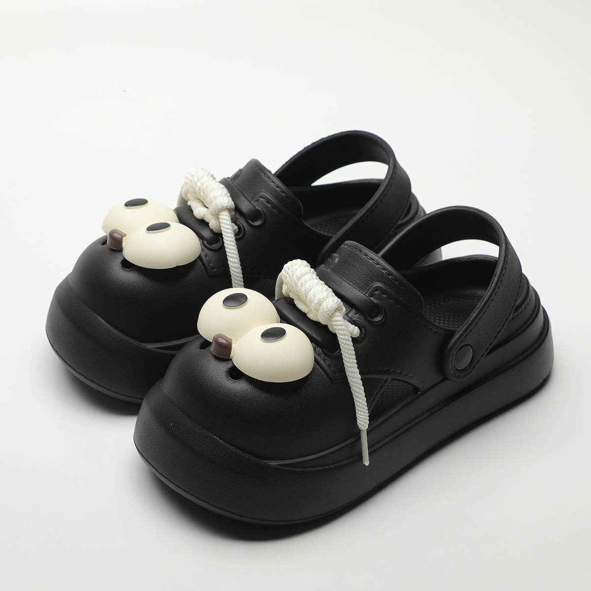 Simpatici Zoccoli DIY con Occh - Street Fashion Walking recensione e prezzo
