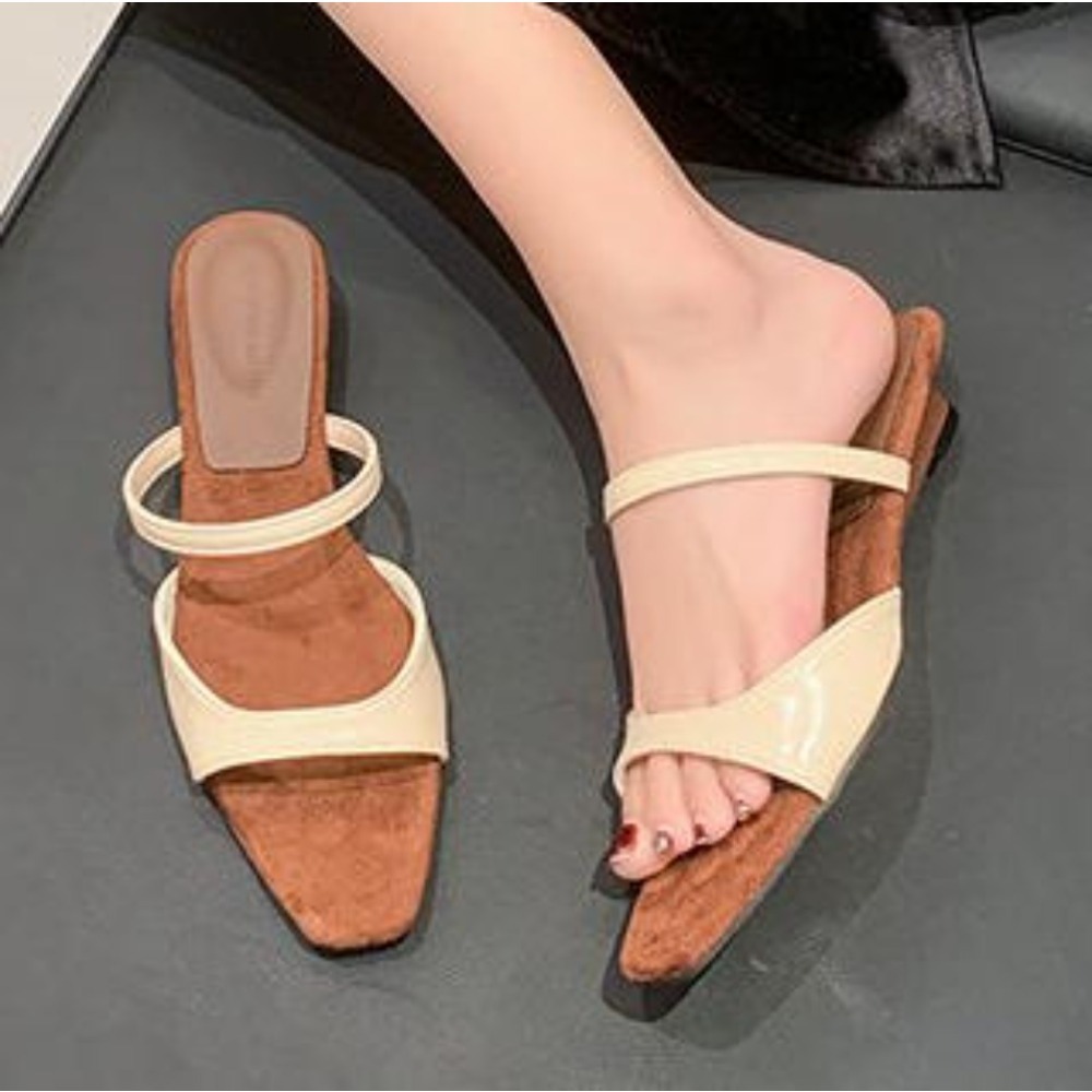 Ciabatte da Donna con Punta Qu - Street Fashion Rome 2026 recensione e prezzo