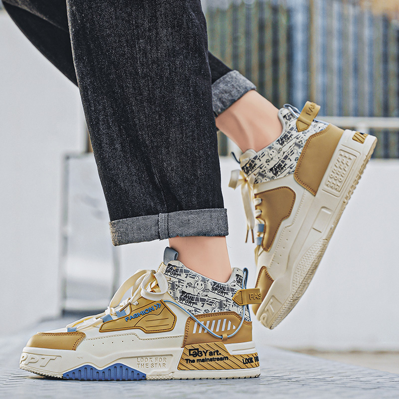 Scarpe da uomo alte alla cavig - Street Fashion Walking recensione e prezzo