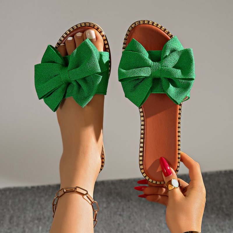 Ciabatte da Donna alla Moda 20 - Street Fashion Plus Size recensione e prezzo