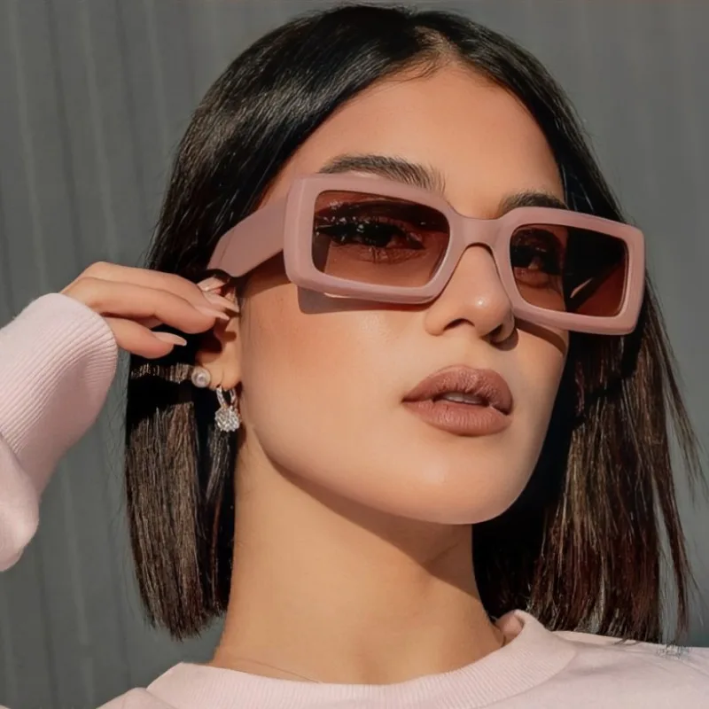 Nuovi Occhiali da Sole Rettang - Street Fashion Photo recensione e prezzo